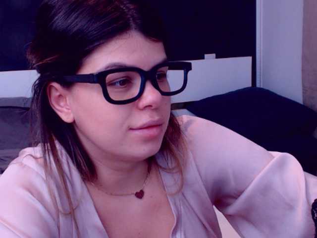 Broadcast screenshots EliseTyler