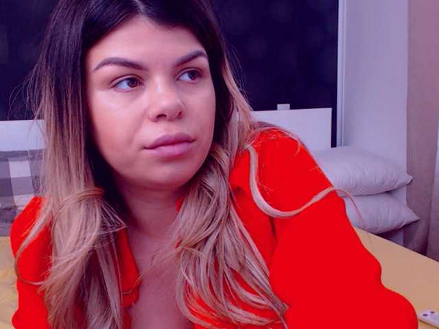 Broadcast screenshots EliseTyler