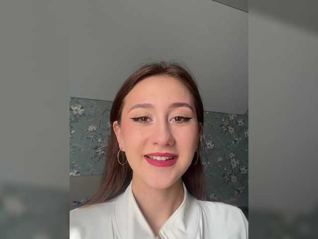 Broadcast screenshots ElizaDarleen