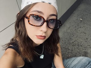 Erotic video chat ElizaDarleen