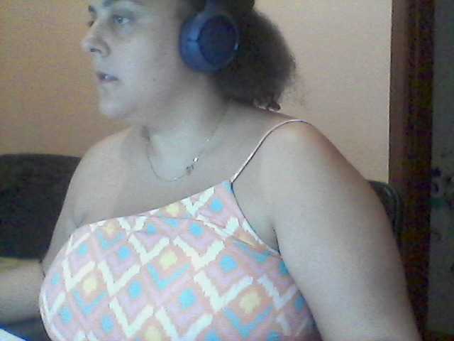 Broadcast screenshots elizafadinhaa
