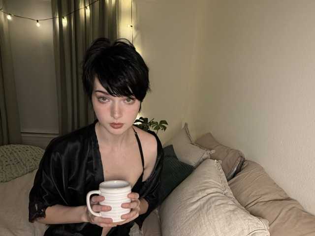 Photo of the profile EllaBlue