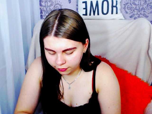 Broadcast screenshots EllaCute