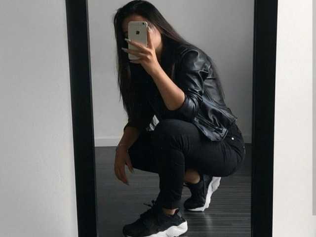 Photo of the profile EllaDark