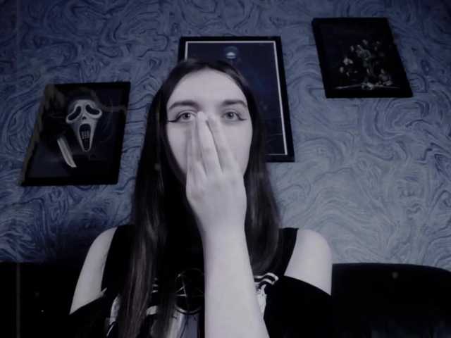 Broadcast screenshots EllaDark