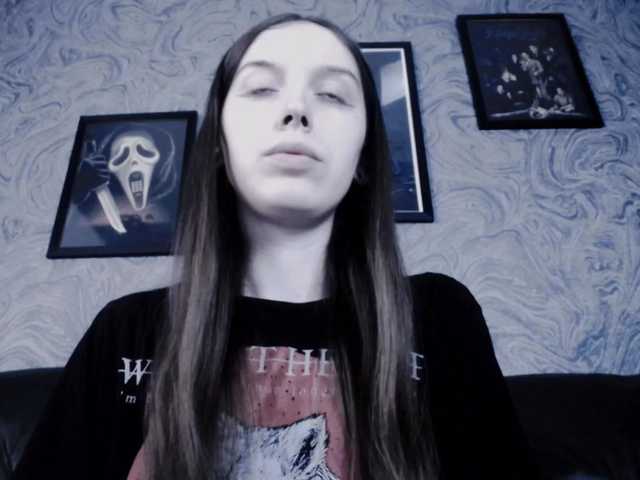 Broadcast screenshots EllaDark