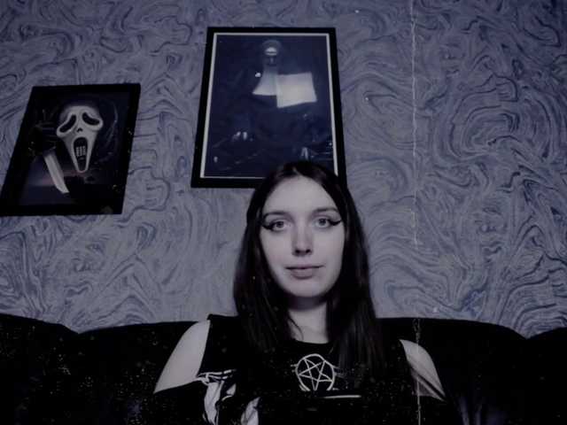 Broadcast screenshots EllaDark