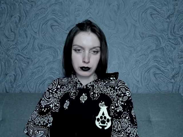 Broadcast screenshots EllaDark