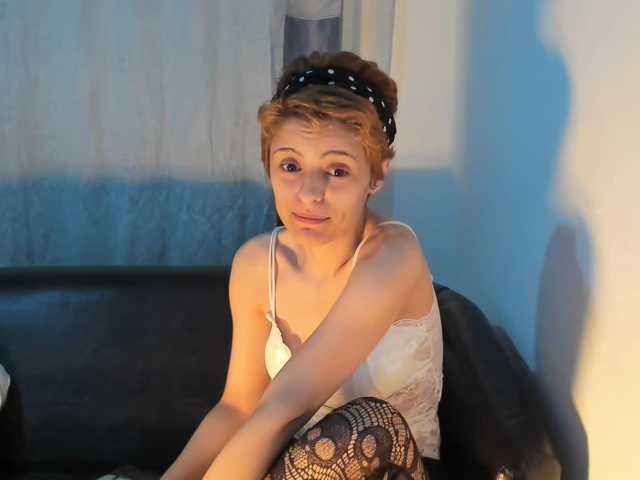 Broadcast screenshots EllaRose29