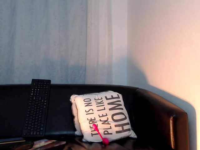 Broadcast screenshots EllaRose29