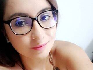 Erotic video chat Ellarouge