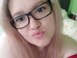 Erotic video chat Ellaryy