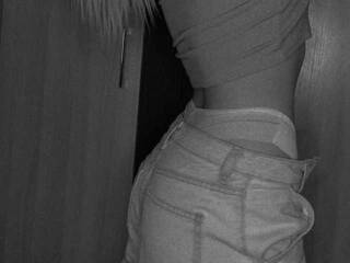 Erotic video chat Ellievans