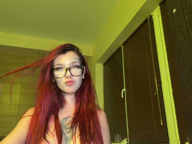 Broadcast screenshots ElliKitty