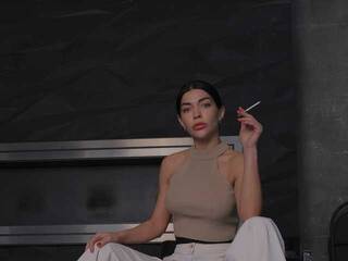 Erotic video chat EllisMoor