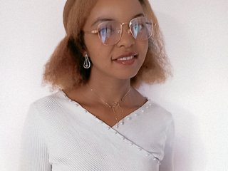 Erotic video chat ELODIE12