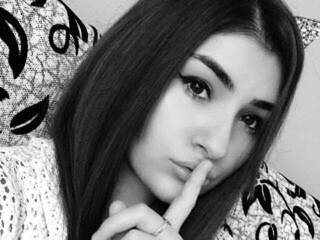 Erotic video chat elussive