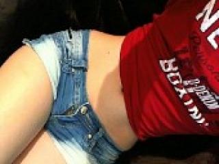 Erotic video chat emili97