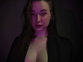 Erotic video chat emilia-edwrds