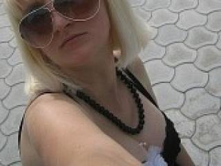 Erotic video chat emilianna