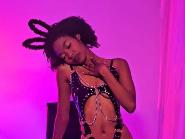 Photo of the profile EmiliBonnie