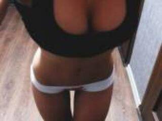 Erotic video chat emilidoll