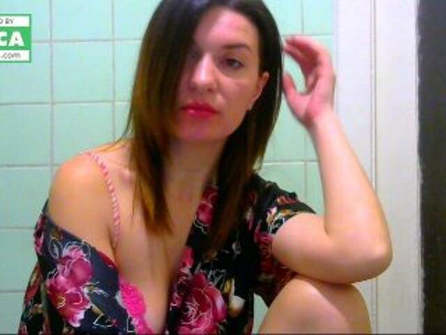 Broadcast screenshots emillly