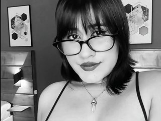 Erotic video chat EmillyThomson