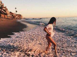 Erotic video chat Emily-64