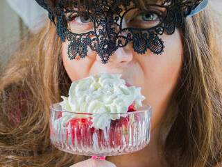 Erotic video chat Emily-BOOBS-