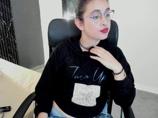 Erotic video chat Emily-Rousse