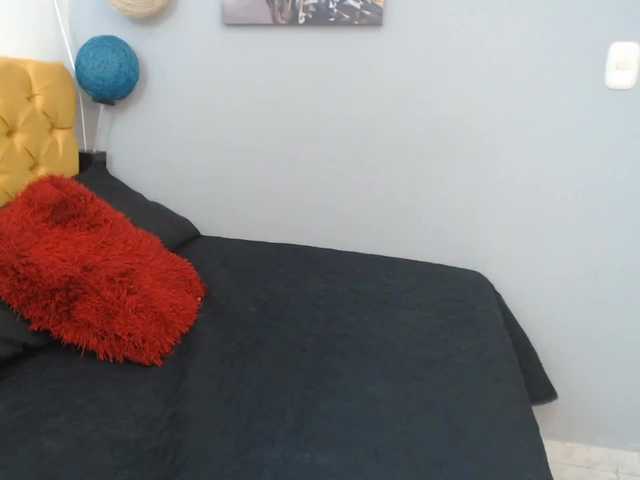 Broadcast screenshots Emily-Up