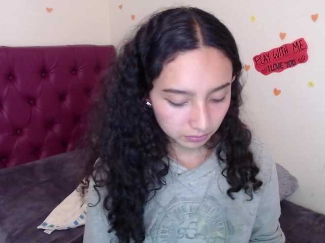 Broadcast screenshots Emily08