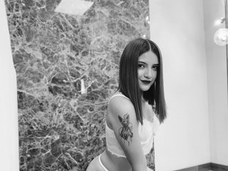 Erotic video chat EmilyBenz1