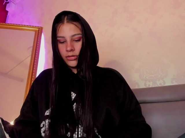 Broadcast screenshots emilynfox