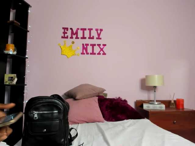 Photos EmilyNix hello! tip me 50 for flash or 30 for spank my ass!