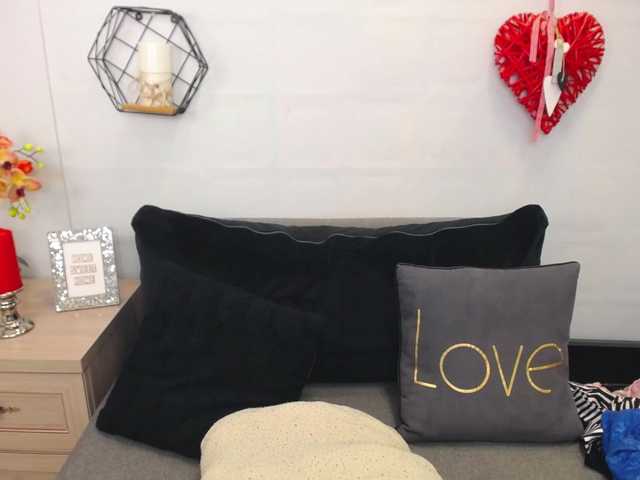 Broadcast screenshots EmilyQueen