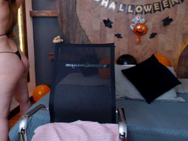 Broadcast screenshots EmilySmith2