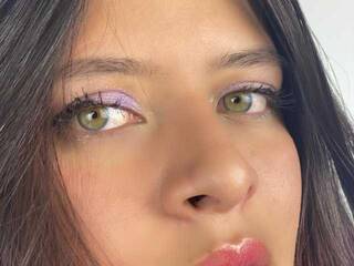 Erotic video chat Emma-Pretty