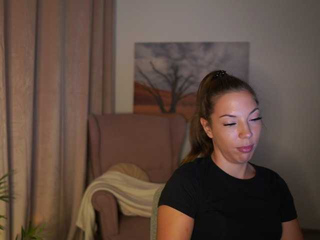 Broadcast screenshots emmalyim