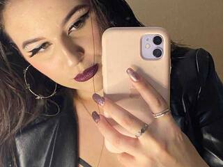 Erotic video chat EmmaNeuman