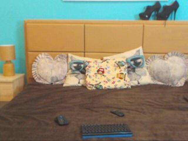 Broadcast screenshots EmmaQueens