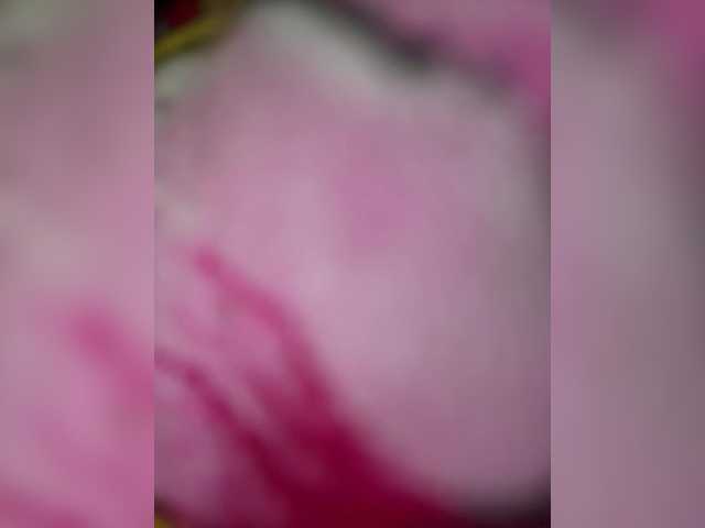 Broadcast screenshots EmmaRoby