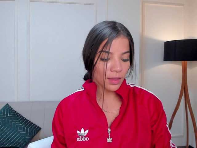 Broadcast screenshots EmmaRussellx
