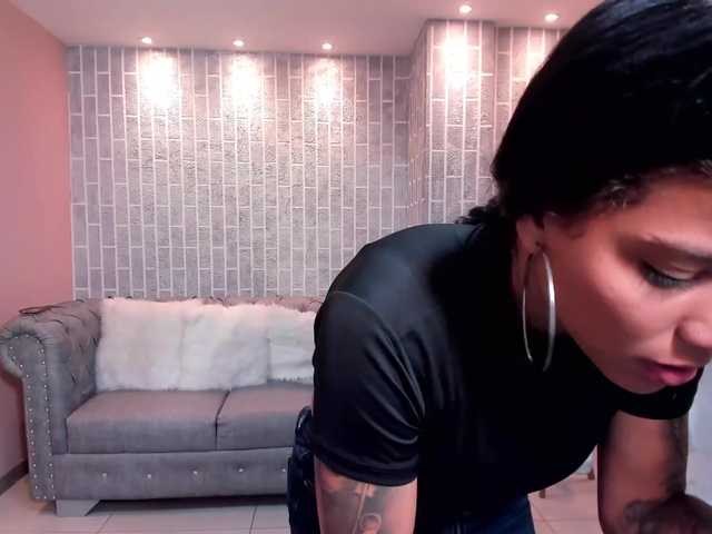 Photos EmmaRussellx Goal: Fingering @199 TKS ♥Feel the vibes with me ♥ Spit Tits @39TK♥ Blowjob @99 TK ♥ | 194
