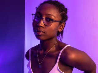 Erotic video chat EmmaSanz