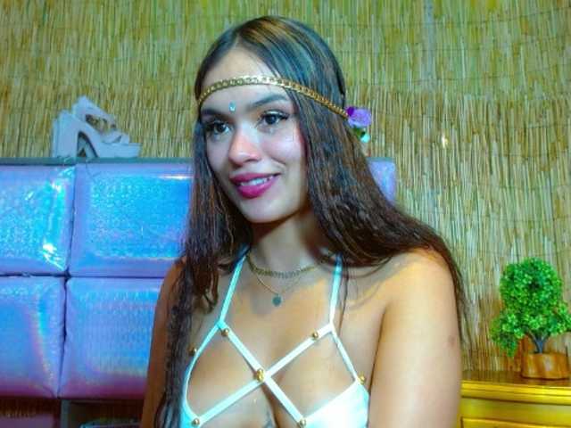 Broadcast screenshots emmyythx