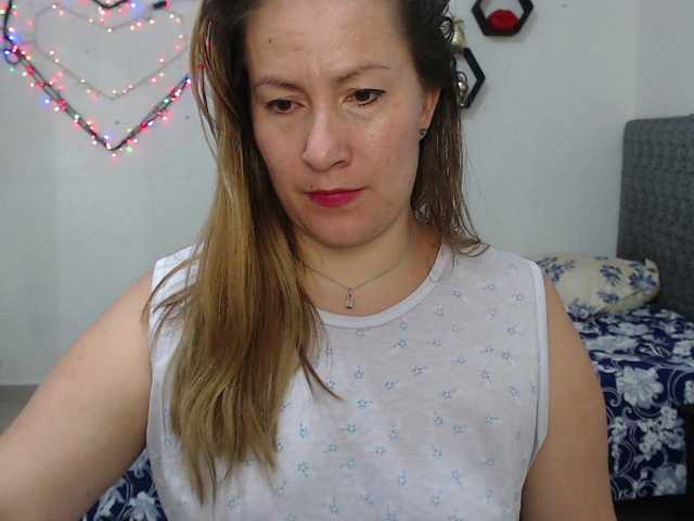 Broadcast screenshots ErikaBlondie