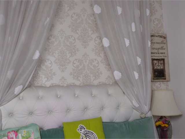 Broadcast screenshots ErikaDawn