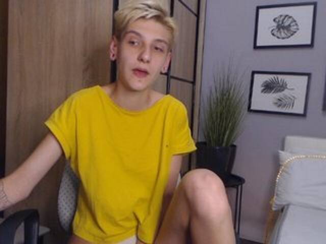 Broadcast screenshots ErikaLis